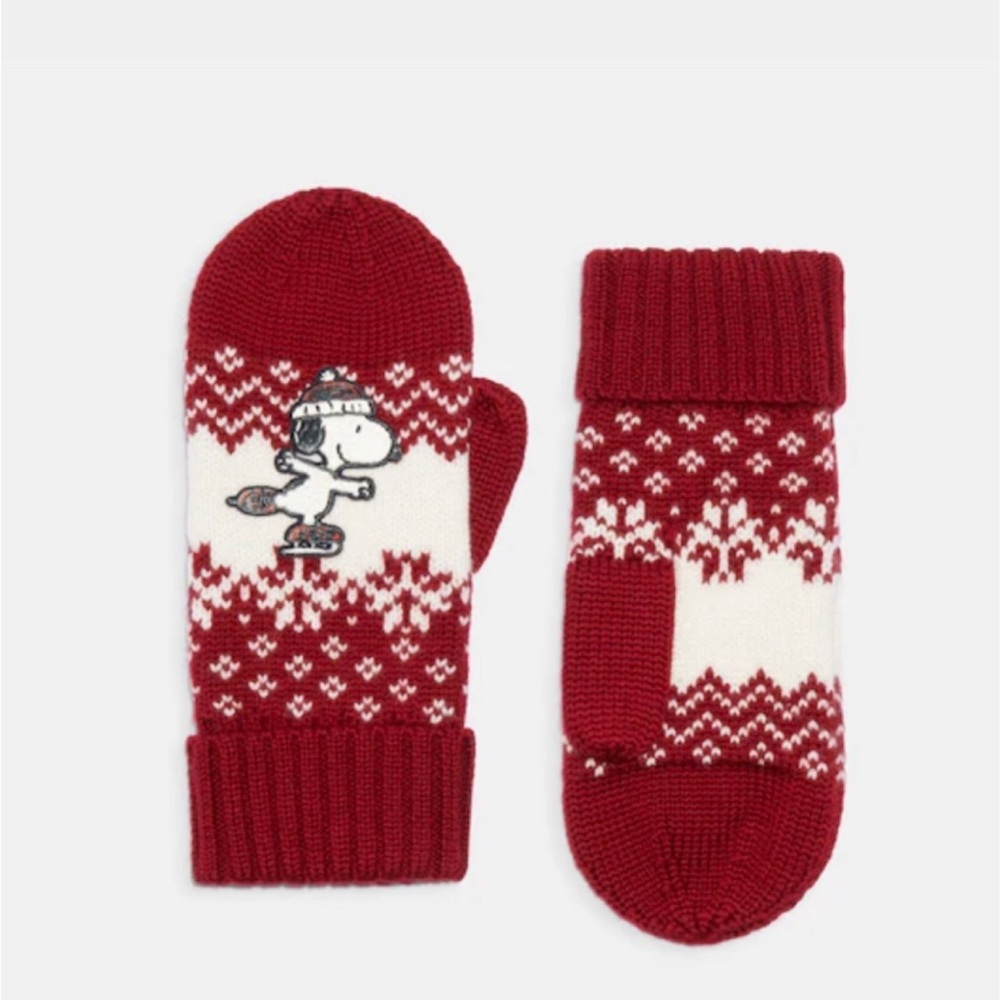 New Coach X Peanuts Snoopy 100% Wool Burgundy Snowflakes Winter Mitten